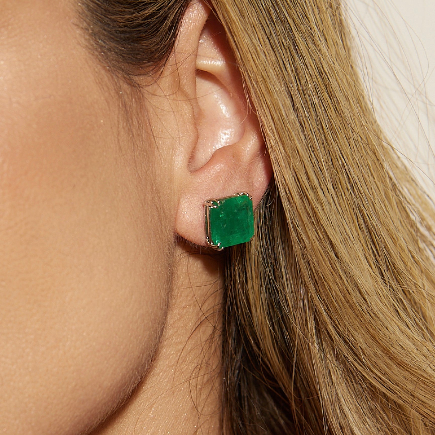 Brinco Esmeralda Lapidação Quadrada