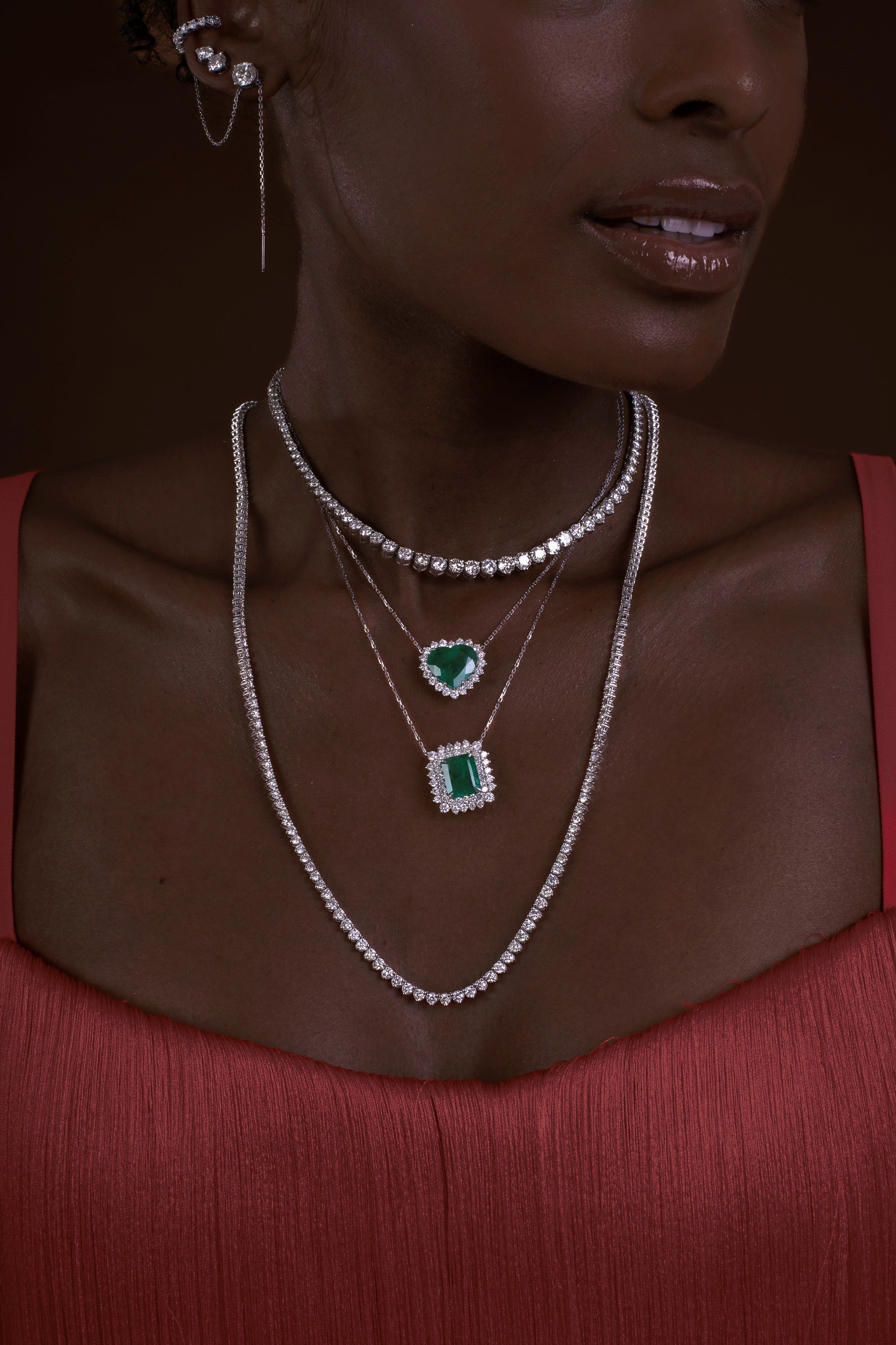 Colar Esmeralda lapidação Emerald coroado com Diamantes