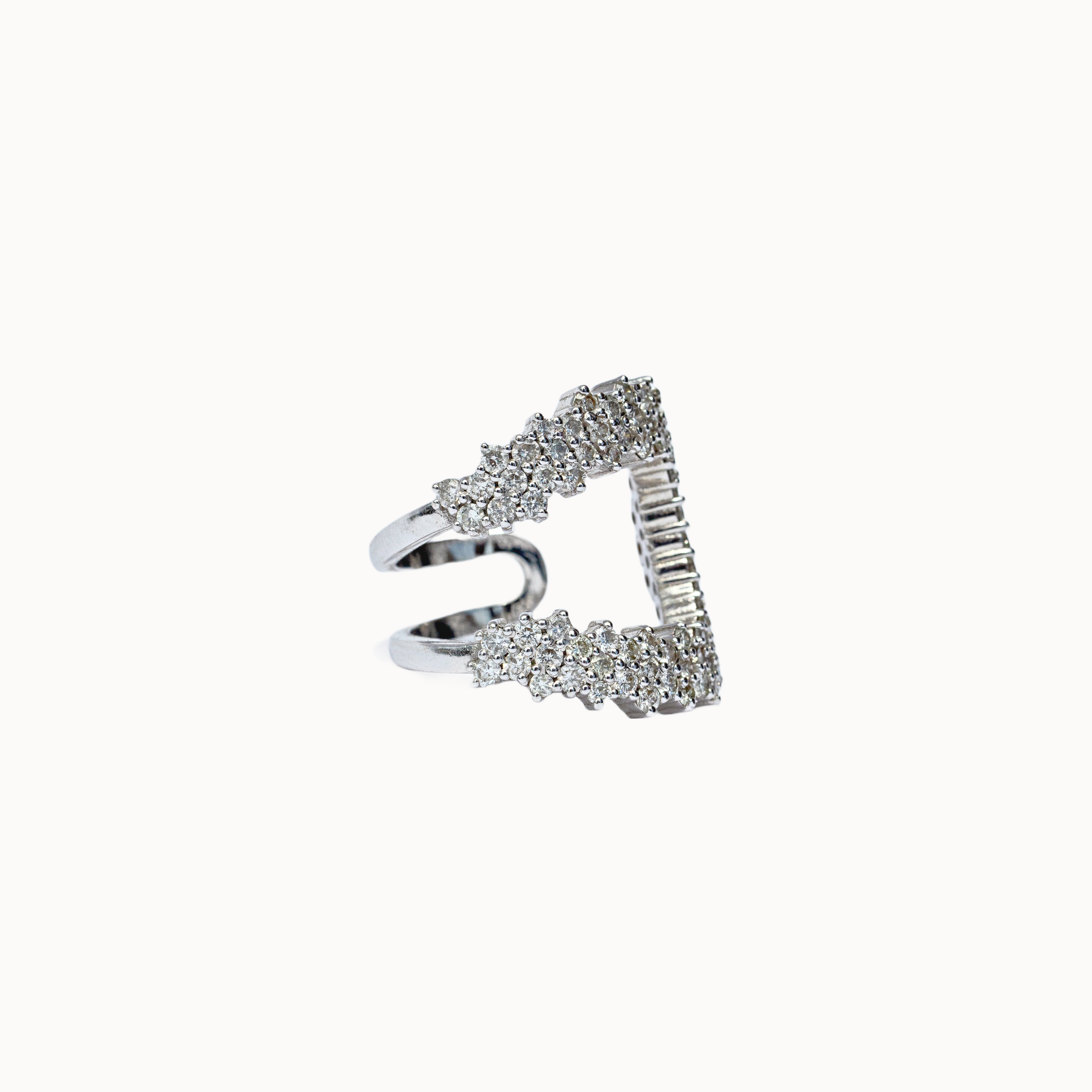 Anel Dubai com Diamantes