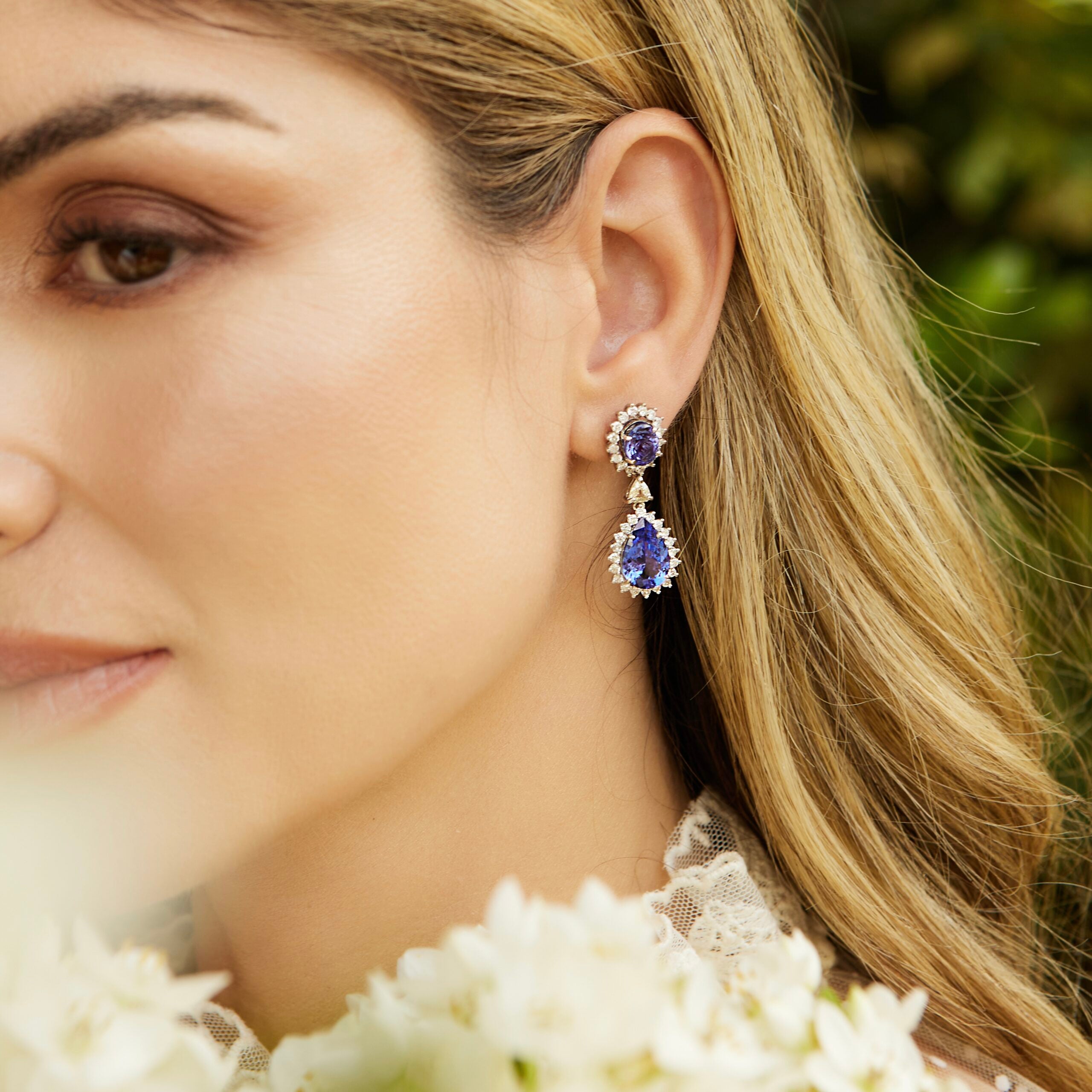 Brinco Cascata com Diamantes e Tanzanitas